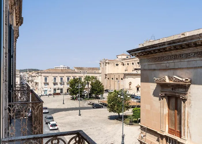 Palazzo Giangreco Luxury アヴォラ
